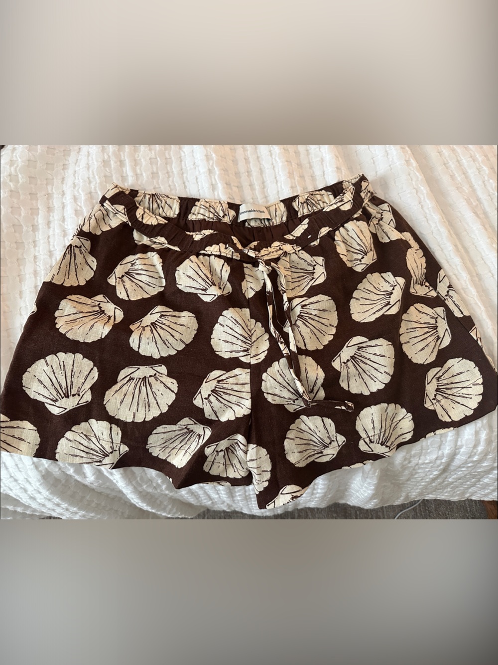 Abercrombie & Fitch Brown Shell-Print Women’s Shorts